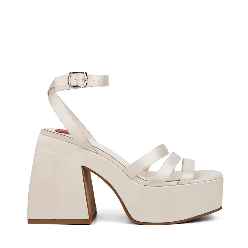 THE DEBBIE - Image 4