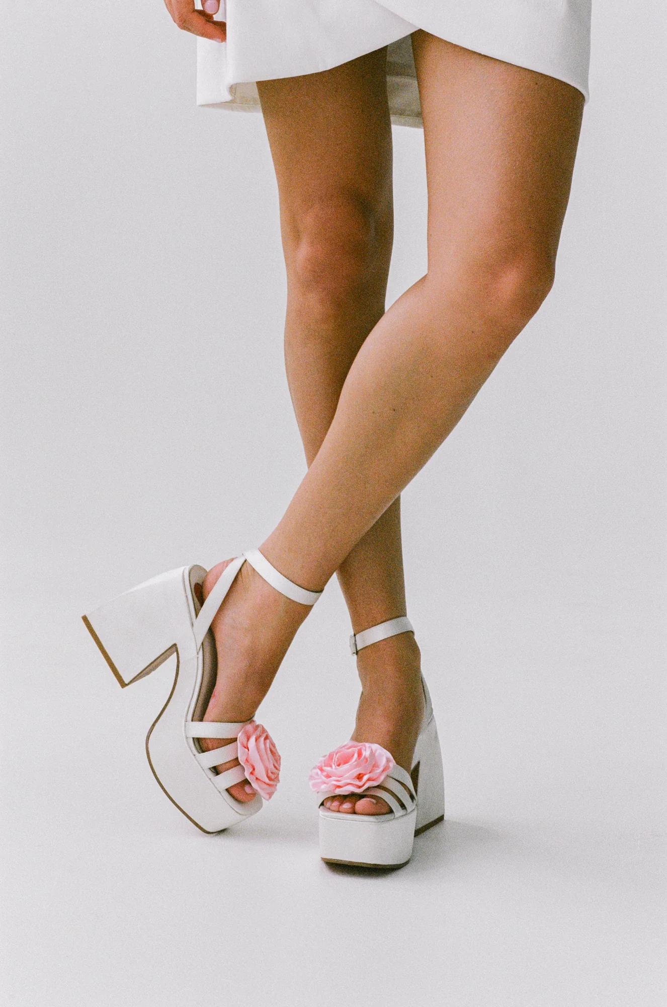 THE DEBBIE - Image 5