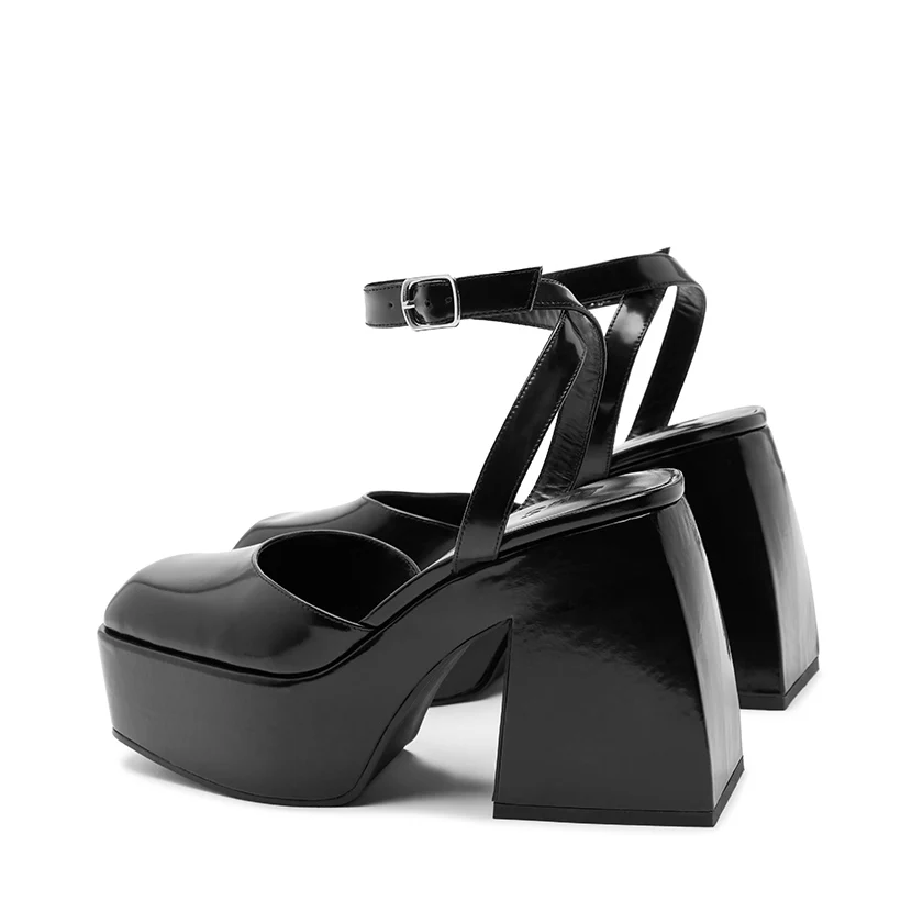 THE TWIGGY - Image 3